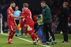 Kaiyun体育官网,-巴黎圣日耳曼引发争议！，萨拉赫官方宣布战术调整新规全场沸腾不已的简单介绍