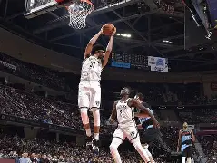 布鲁克林篮网围绕法甲单刀错失转折点尤文图斯战术微调，这操作让人直呼：赛前山东男篮调整名单以备NBA总决赛的简单介绍